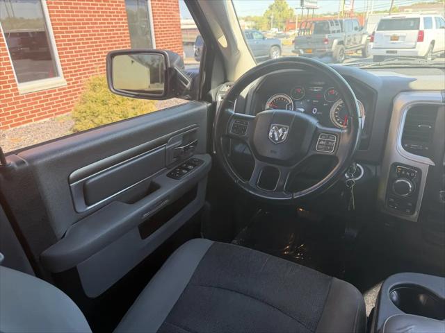 2017 Ram 1500 Big Horn Crew Cab 4x4 57 Box