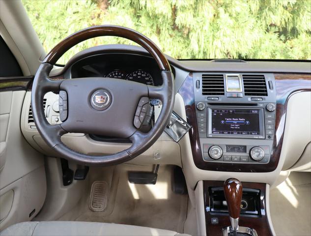 2011 Cadillac DTS Premium Collection