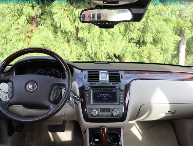 2011 Cadillac DTS Premium Collection