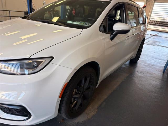 2023 Chrysler Pacifica Touring L AWD
