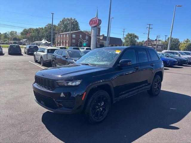 2025 Jeep Grand Cherokee Altitude 4x4 2025 Jeep Grand Cherokee Altitude 4x4