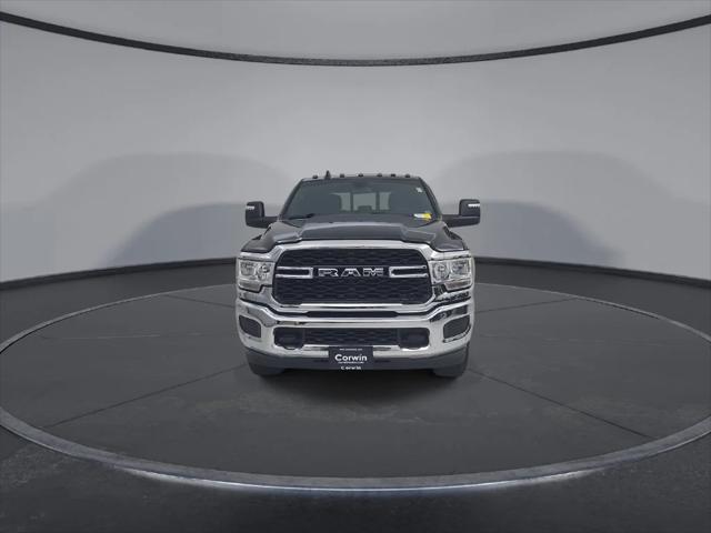 2024 Ram 3500 Tradesman Crew Cab 4x4 64 Box