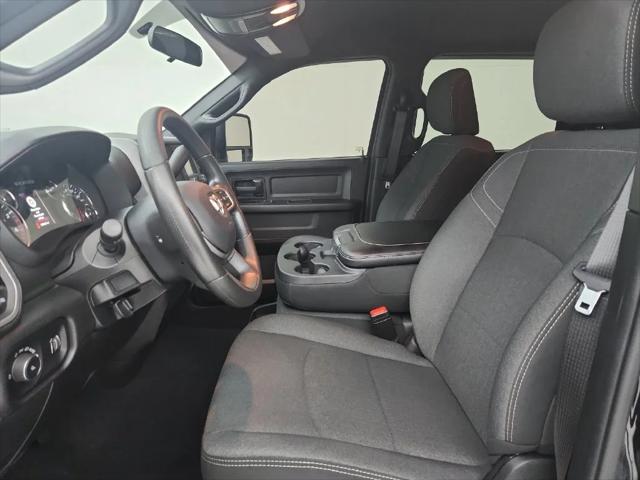 2024 Ram 3500 Tradesman Crew Cab 4x4 64 Box