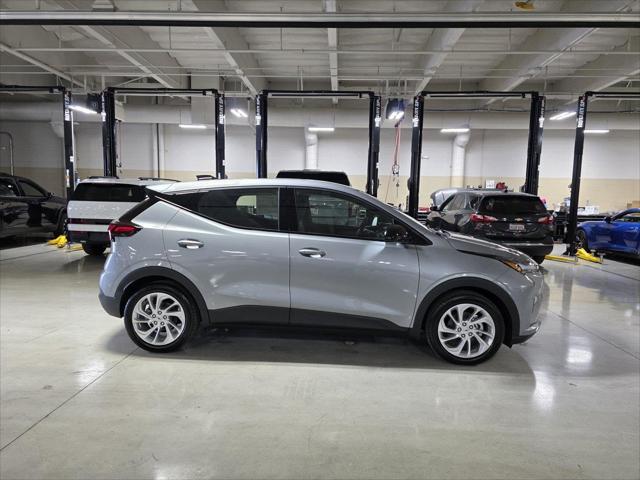 2027 Chevrolet Bolt LT FWD