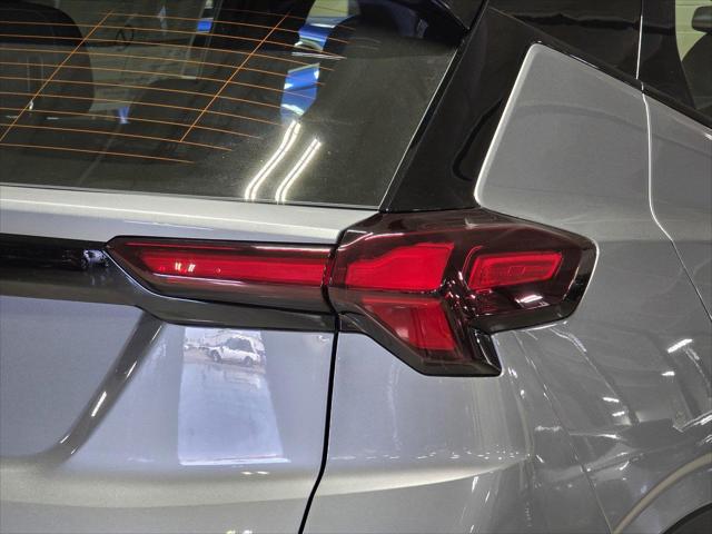 2027 Chevrolet Bolt LT FWD