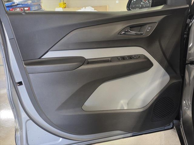 2027 Chevrolet Bolt LT FWD