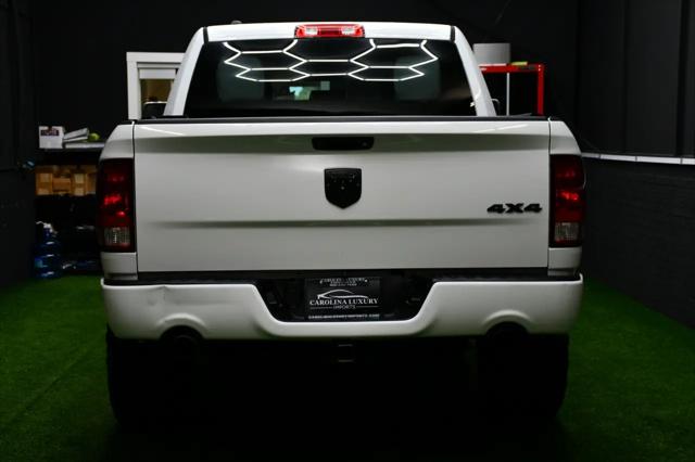 2017 Ram 1500 Express Crew Cab 4x4 57 Box