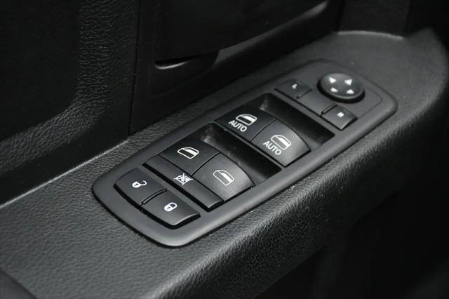 2017 Ram 1500 Express Crew Cab 4x4 57 Box