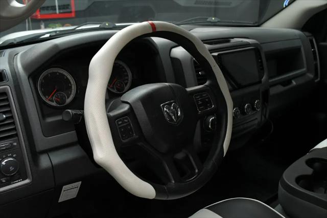 2017 Ram 1500 Express Crew Cab 4x4 57 Box
