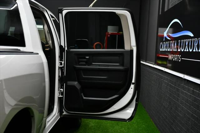 2017 Ram 1500 Express Crew Cab 4x4 57 Box
