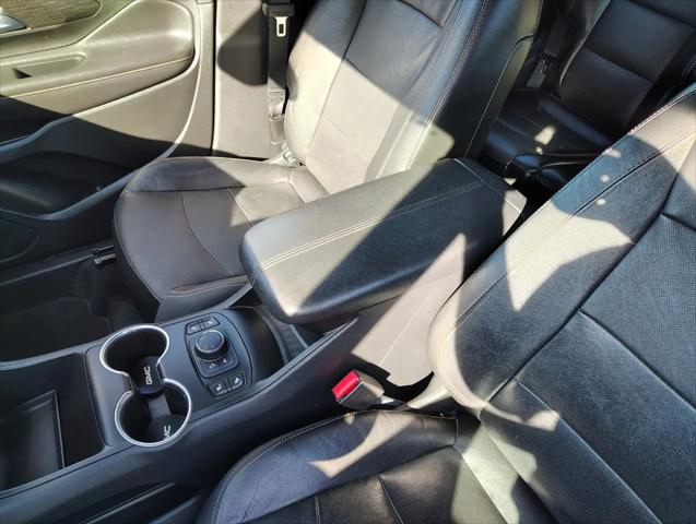 2020 GMC Terrain AWD SLT