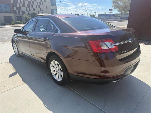 2010 Ford Taurus SE