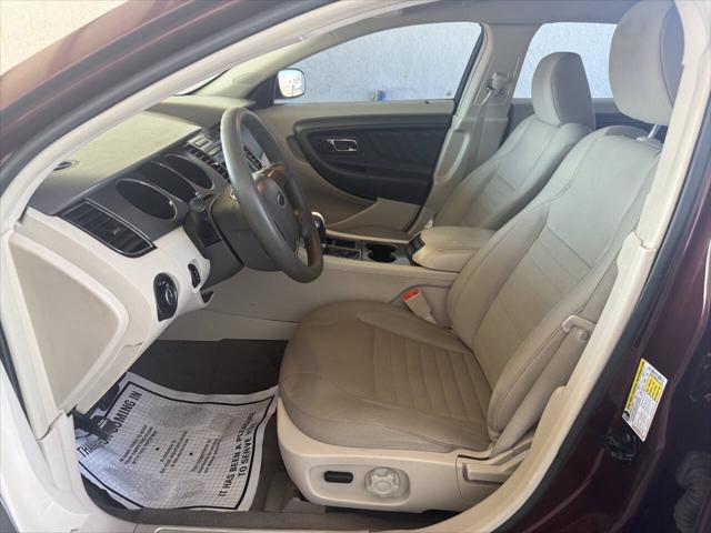 2010 Ford Taurus SE