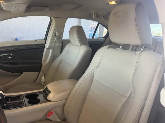 2010 Ford Taurus SE