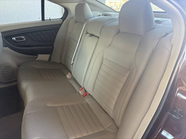 2010 Ford Taurus SE