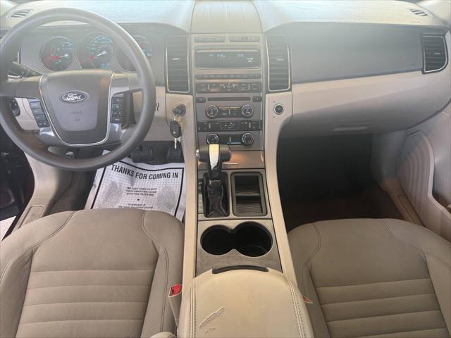 2010 Ford Taurus SE