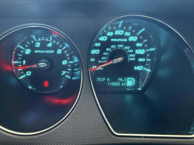 2010 Ford Taurus SE