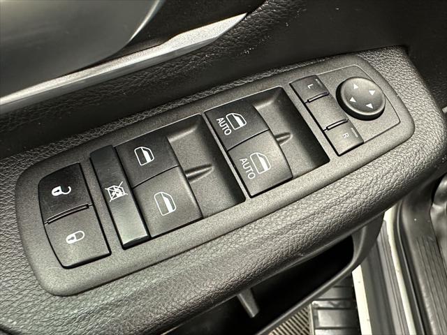 2022 Ram 1500 Big Horn Crew Cab 4x4 57 Box