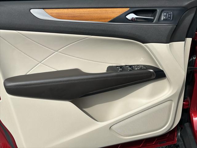 2017 Lincoln MKC Select