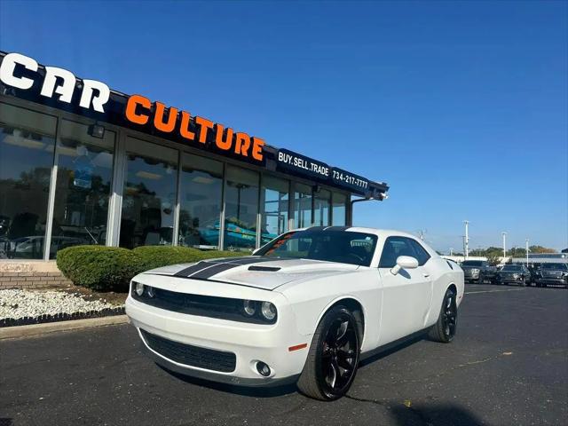 2017 Dodge Challenger SXT for sale in Garden City, MI