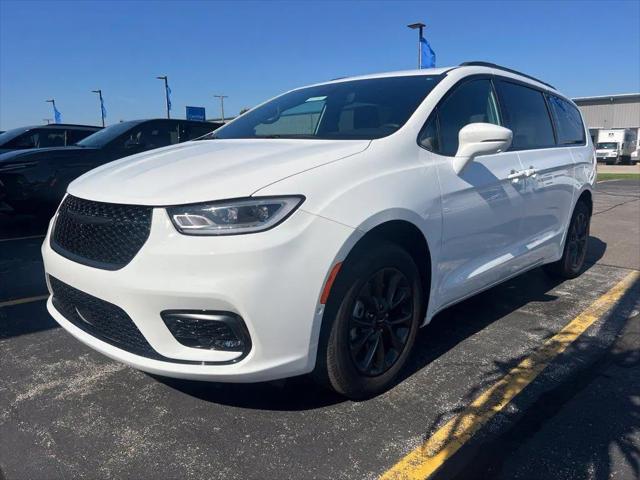 2021 Chrysler Pacifica Touring L AWD for sale in Benton Harbor, MI