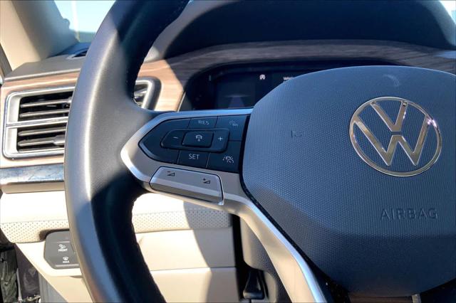 Used 2025 Volkswagen Atlas 2.0T SEL Premium R-Line For Sale in Lubbock, TX