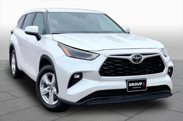 Used 2025 Toyota Highlander LE For Sale in Lubbock, TX