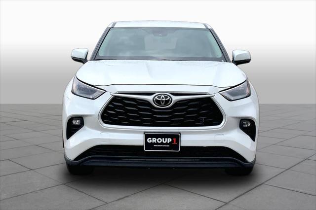 Used 2025 Toyota Highlander LE For Sale in Lubbock, TX