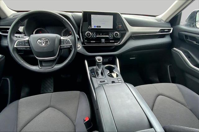 Used 2025 Toyota Highlander LE For Sale in Lubbock, TX