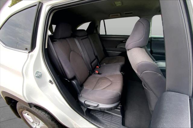 Used 2025 Toyota Highlander LE For Sale in Lubbock, TX
