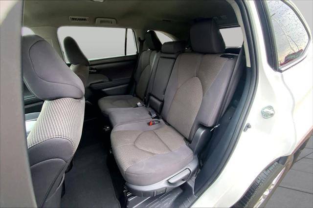 Used 2025 Toyota Highlander LE For Sale in Lubbock, TX