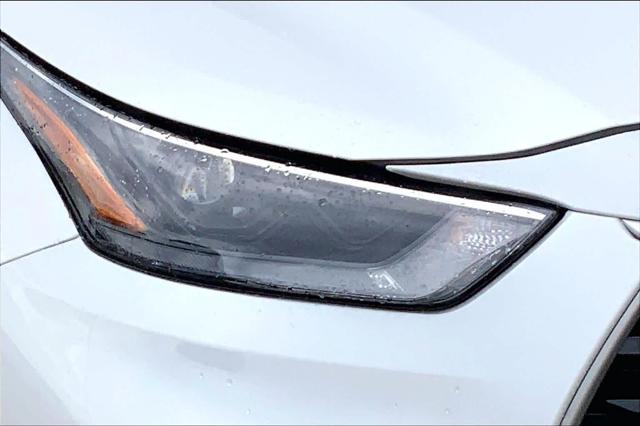 Used 2025 Toyota Highlander LE For Sale in Lubbock, TX