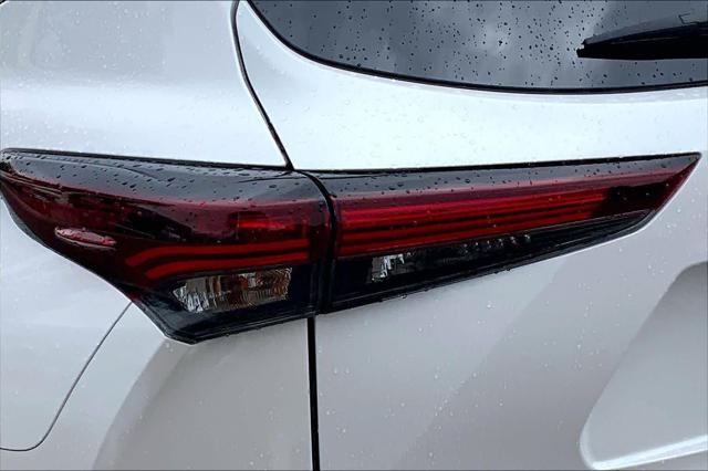 Used 2025 Toyota Highlander LE For Sale in Lubbock, TX