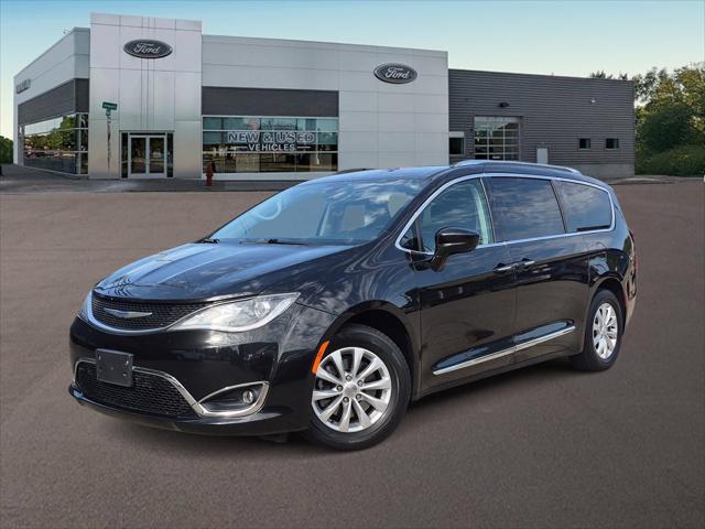 2019 Chrysler Pacifica Touring L for sale in Ferndale, MI