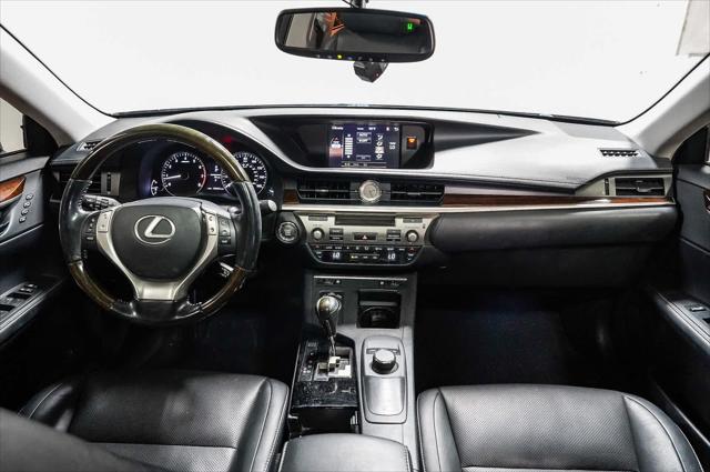 2015 Lexus ES 350 4dr Sdn
