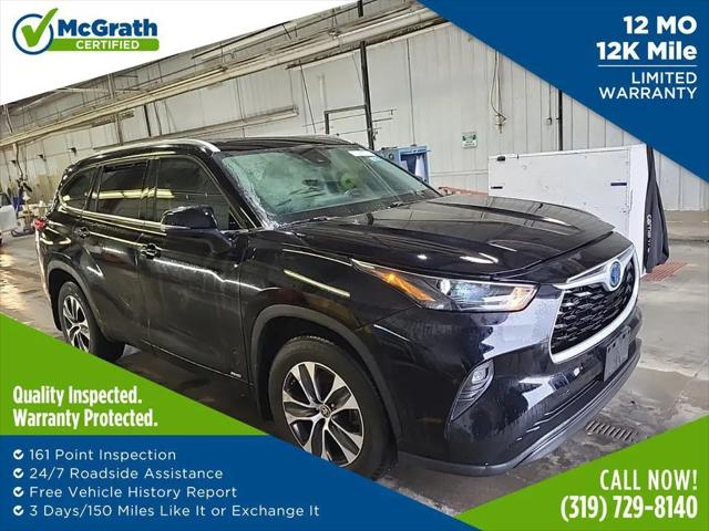2022 Toyota Highlander Hybrid XLE for sale in Iowa City, IA