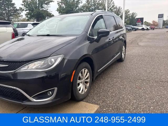 2018 Chrysler Pacifica Touring L for sale in Southfield, MI