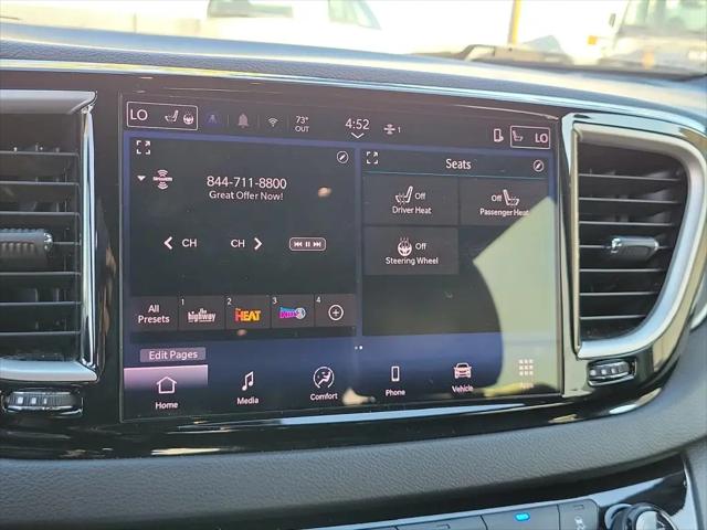 2025 Chrysler Pacifica Select