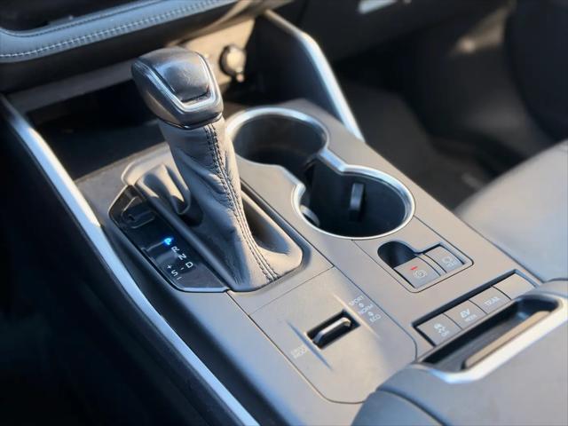 2020 Toyota Highlander Hybrid XLE