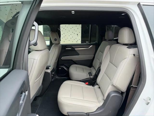 2026 GMC Acadia Elevation FWD
