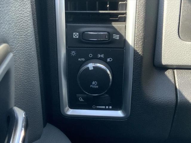 2017 Ram 1500 Big Horn Crew Cab 4x4 57 Box