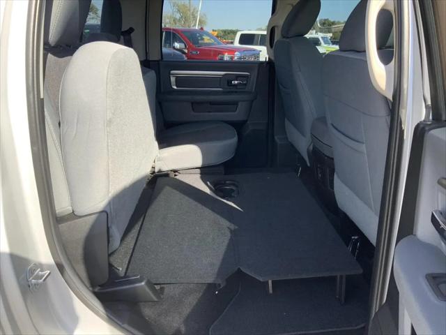 2017 Ram 1500 Big Horn Crew Cab 4x4 57 Box