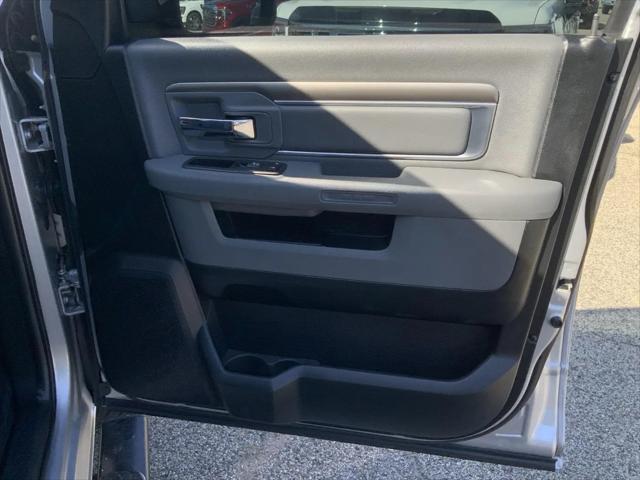 2017 Ram 1500 Big Horn Crew Cab 4x4 57 Box