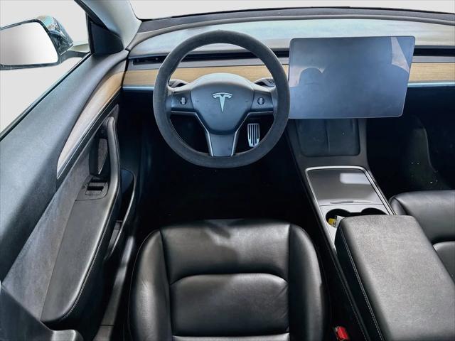 2022 Tesla Model 3 Rear-Wheel Drive
