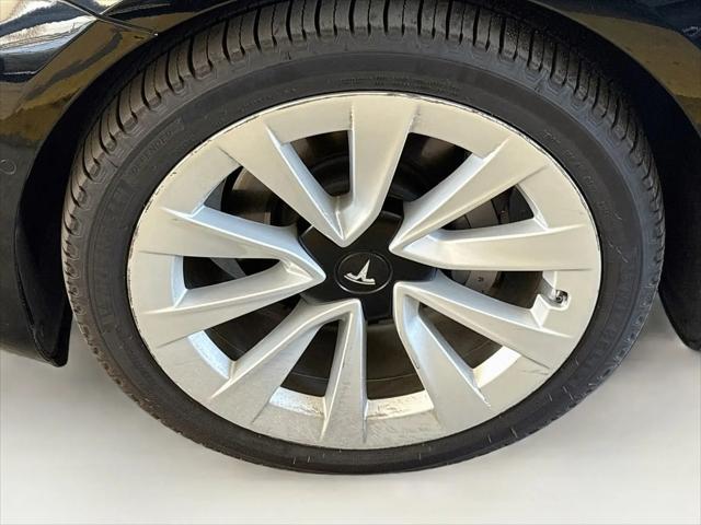 2022 Tesla Model 3 Rear-Wheel Drive