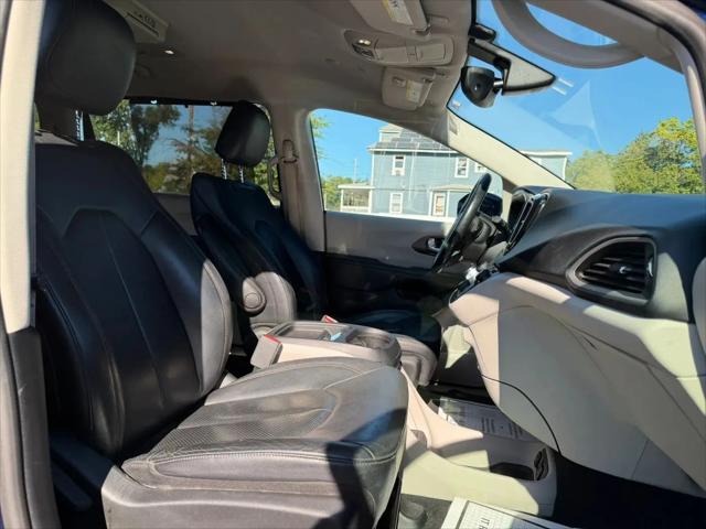 2019 Chrysler Pacifica Touring L