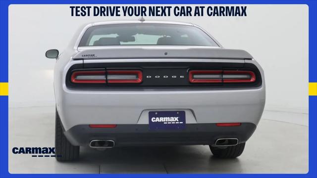 2016 Dodge Challenger SXT Plus