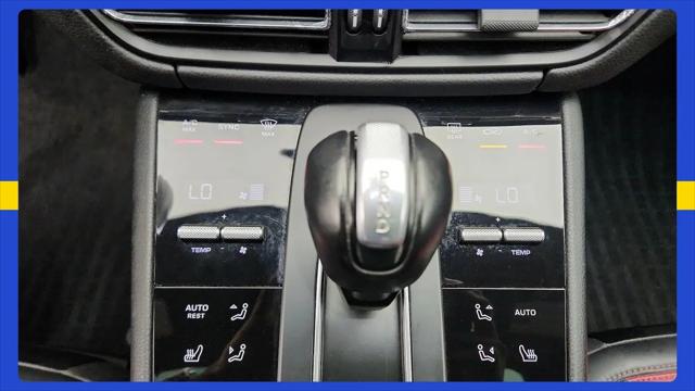 2023 Porsche Macan Macan
