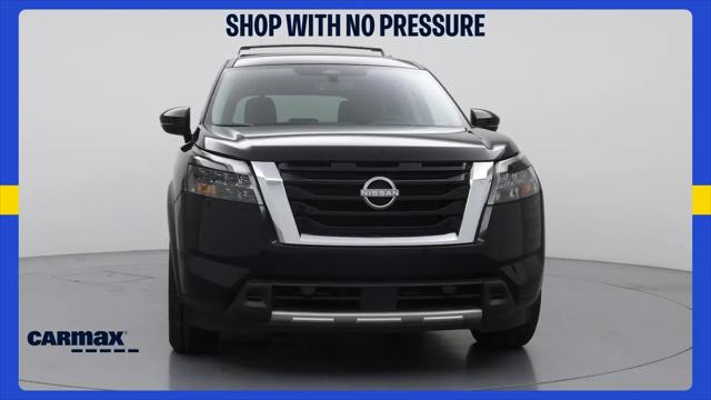 2025 Nissan Pathfinder SL FWD