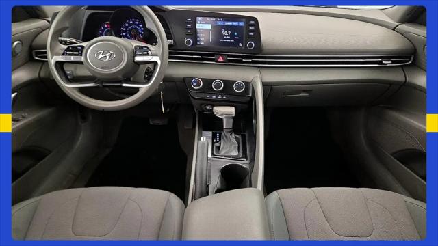2021 Hyundai Elantra SE